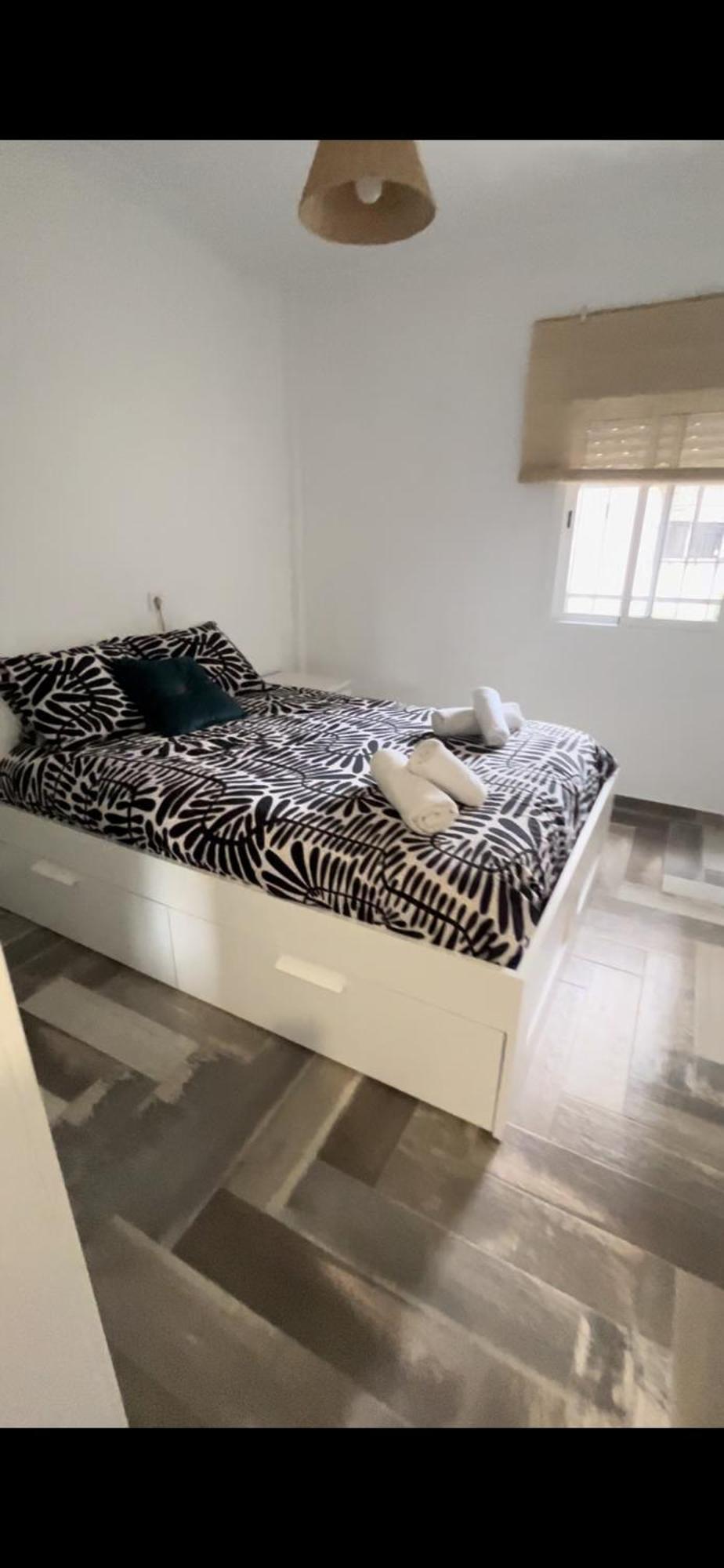 Lovely Rooms En Piso Compartido Sevilla Eksteriør bilde